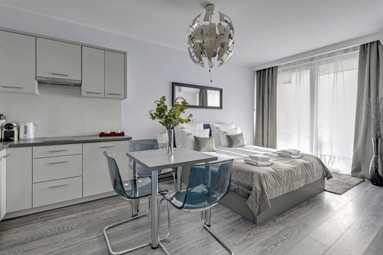 Downtown Apartments Sadova City Center & Parking 그단스크 외부 사진