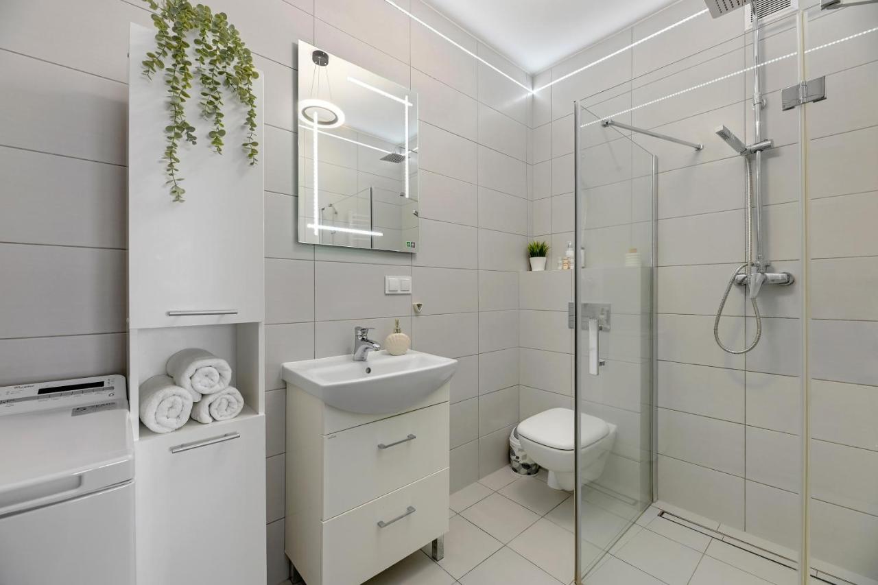 Downtown Apartments Sadova City Center & Parking 그단스크 외부 사진